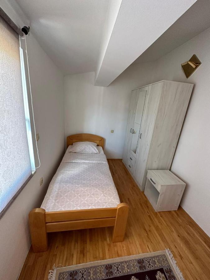 Apartment Nina Mostar Exterior foto